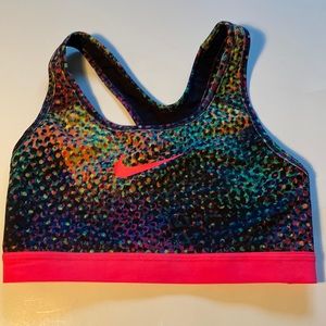 Nike sports bra Dry-fit size small NWOT